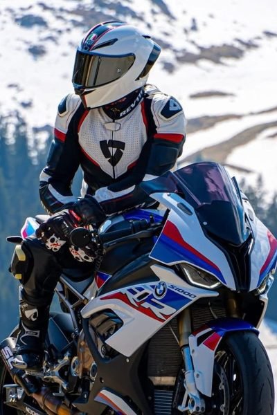 TopOne IPTV 21 HD-wallpaper-bmw-s1000rr-bikes-love.jpg